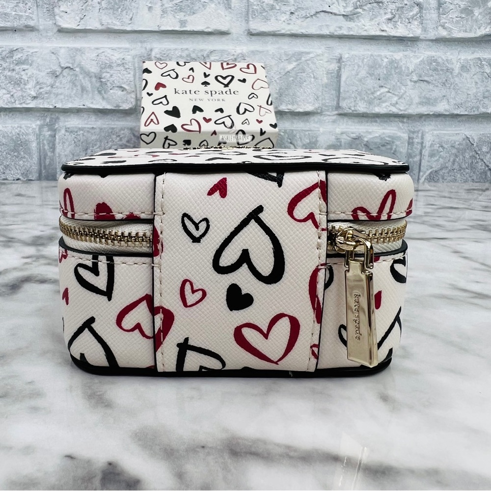 Kate Spade Scribble Heart Staci Boxed Jewelry Holder - Picture 5 of 12